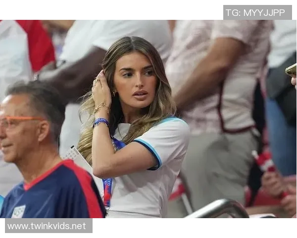 足球明星太太人气排行榜揭晓谁是最受欢迎的足球伴侣